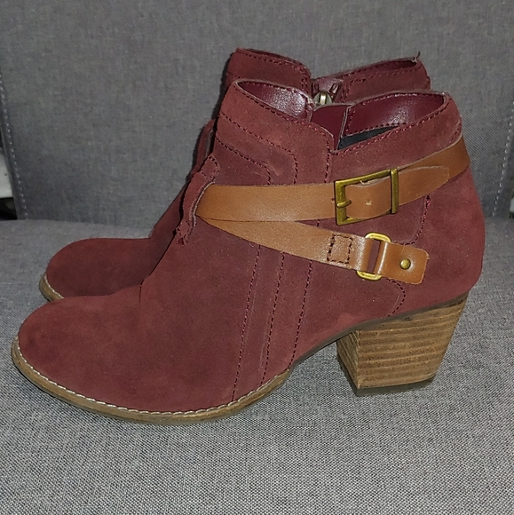 DOLCE VITA Suede Booties - Picture 3 of 6